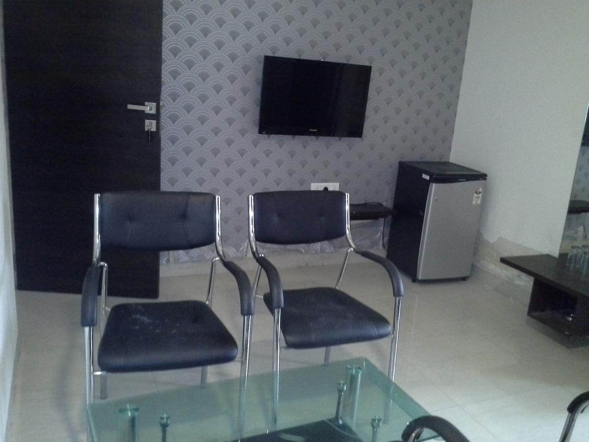 Hotel Galaxy Residency Vasai Luaran gambar
